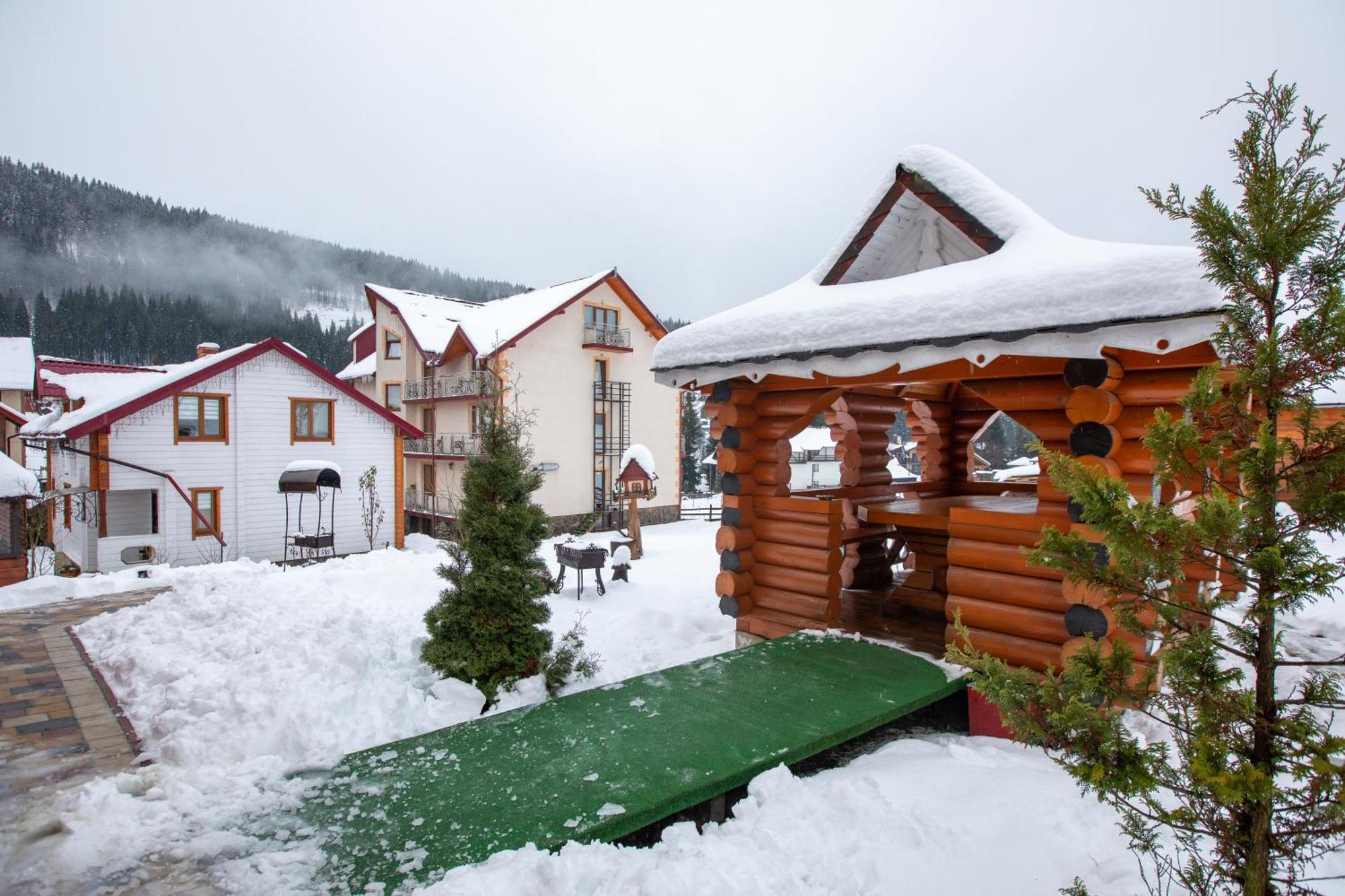 Sadyba U Halyny Sunrise Bukovel Exterior foto