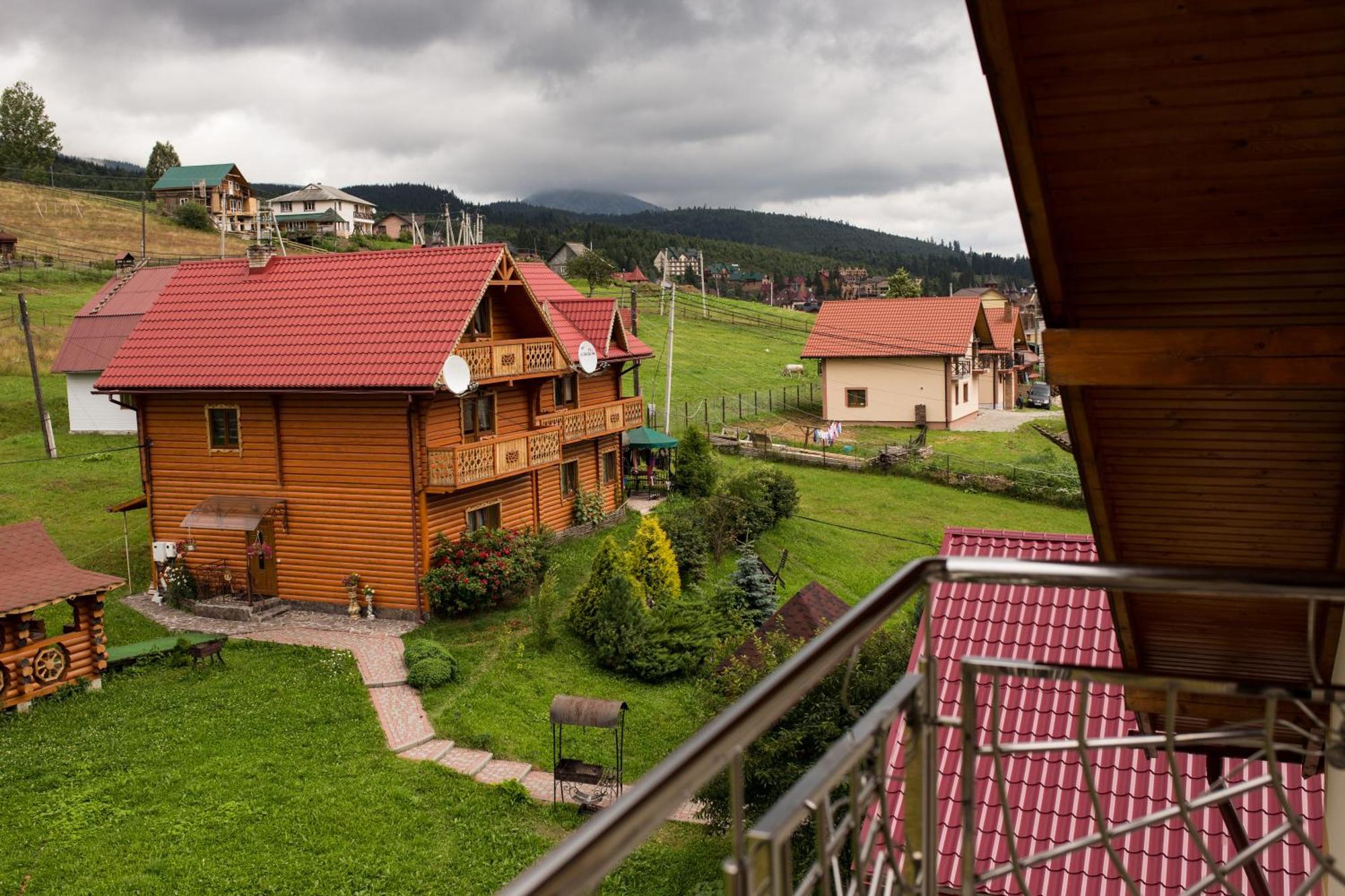 Sadyba U Halyny Sunrise Bukovel Exterior foto